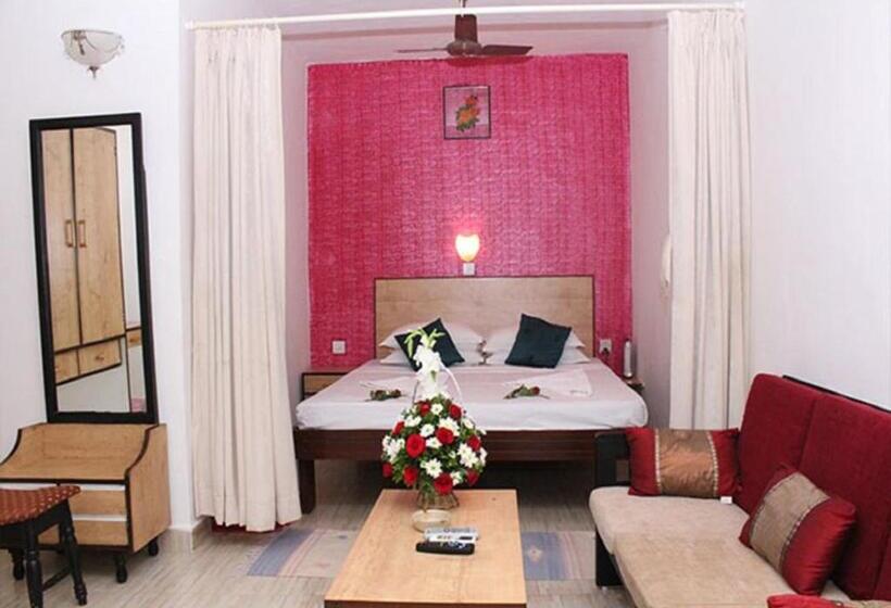 جناح ديلوكس, Time & Leisure Hotels