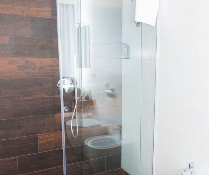 اتاق استاندارد چهار تخته, Casa Restino