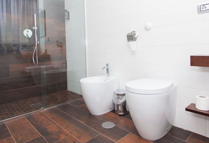 اتاق استاندارد چهار تخته, Casa Restino