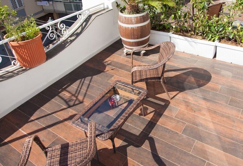 Triple Room Sea View, Casa Restino