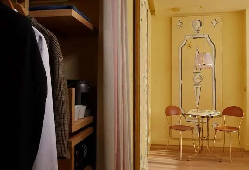 Club Værelse, 9confidentiel