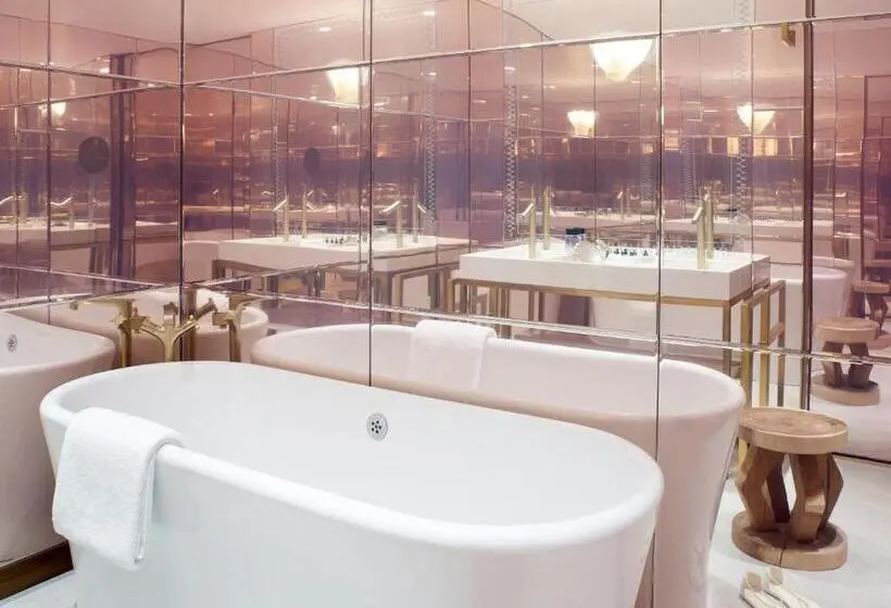 Suite med udsigt over byen, 9confidentiel