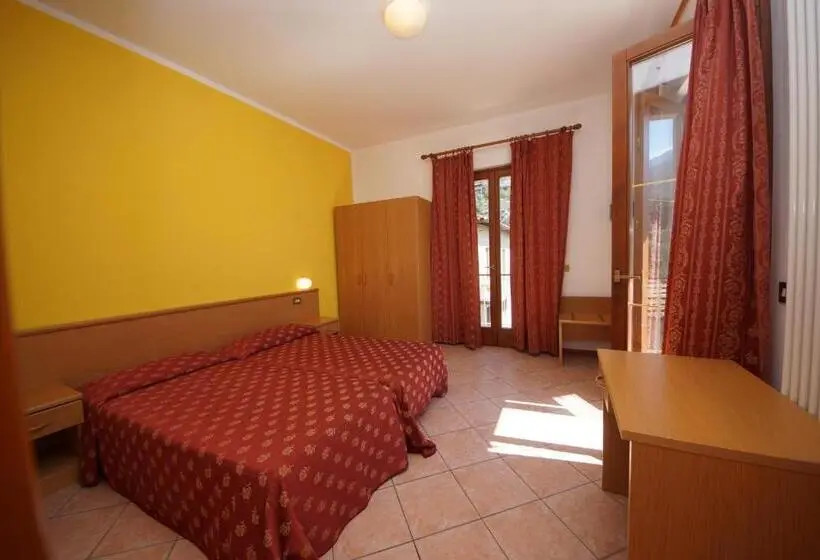 Standard-huone, Alpi