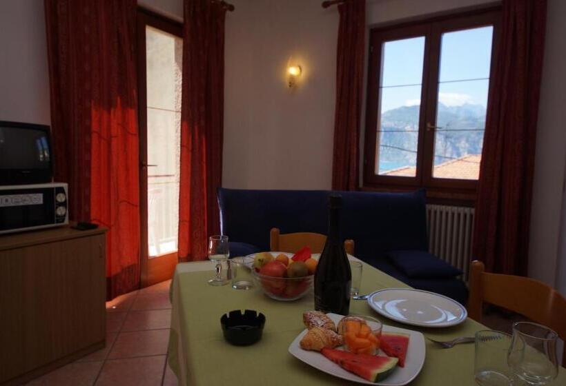 침실 1개 아파트, Alpi