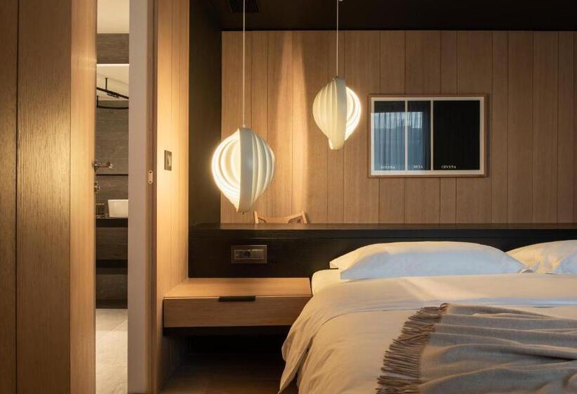 디럭스 룸 도시 전망, Briig Boutique