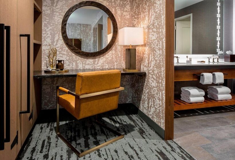 غرفة قياسية سرير مزدوج, Gaylord Rockies Resort & Convention Center