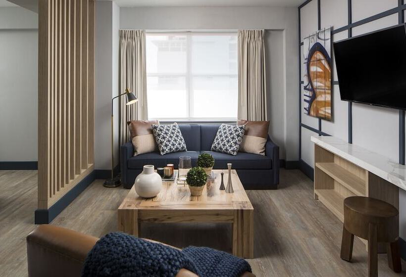 수피리어 스위트, Generator Miami