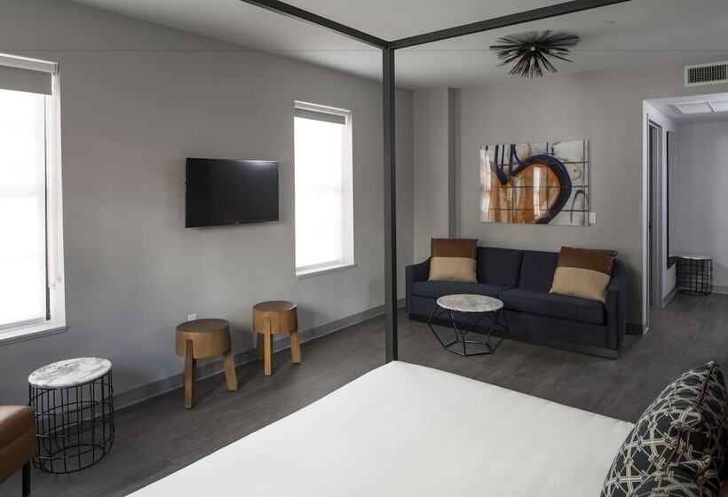 수피리어 스위트, Generator Miami