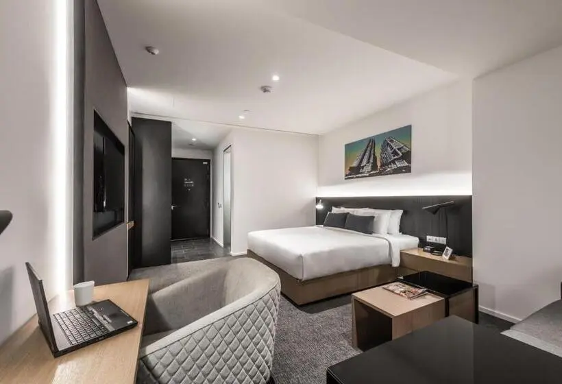 キングサイズベッドのスタンダードルーム, Hyatt House Kuala Lumpur, Mont Kiara
