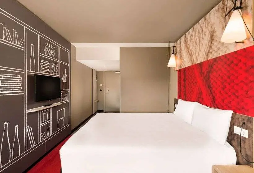 ダブルベッドスタンダードルーム, Ibis Budapest Castle Hill