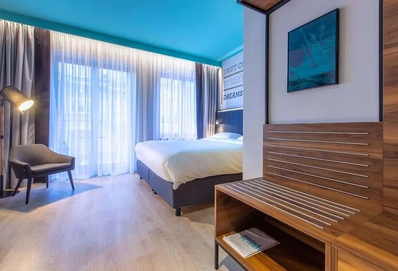バルコニー付きスーペリアルーム, Park Inn By Radisson Poznan