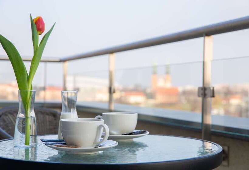 Люкс с Балконом, Park Inn By Radisson Poznan