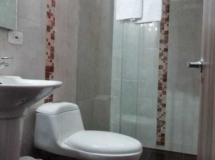 חדר סטנדרט לשלושה, Portal De Los Andes