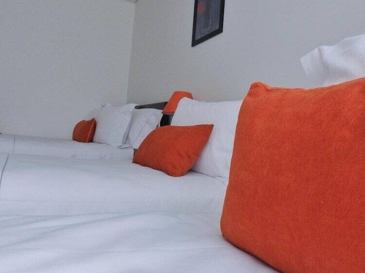 חדר סטנדרט לשלושה, Portal De Los Andes