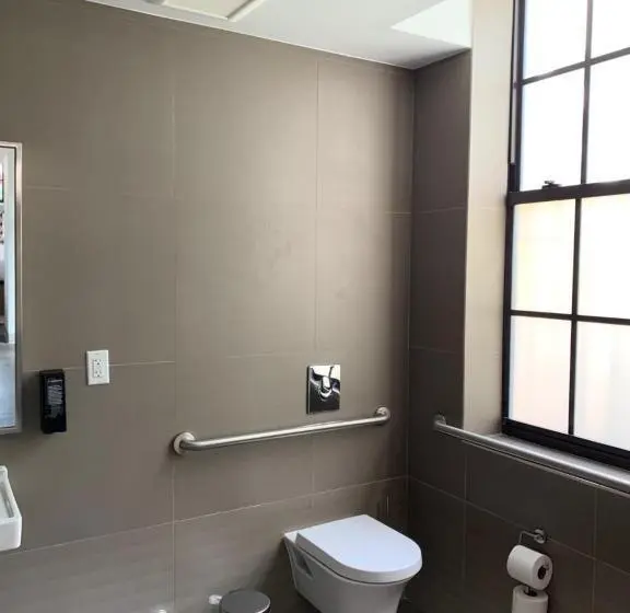 身障者適用スタンダードルーム, Rendale Miami