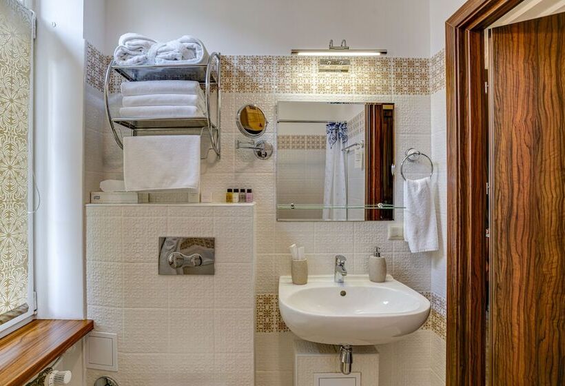 اتاق لوکس, Sadovnicheskaya City Center