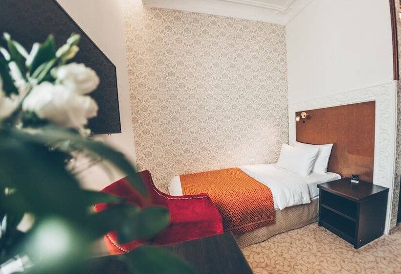 اتاق عادی, Sadovnicheskaya City Center