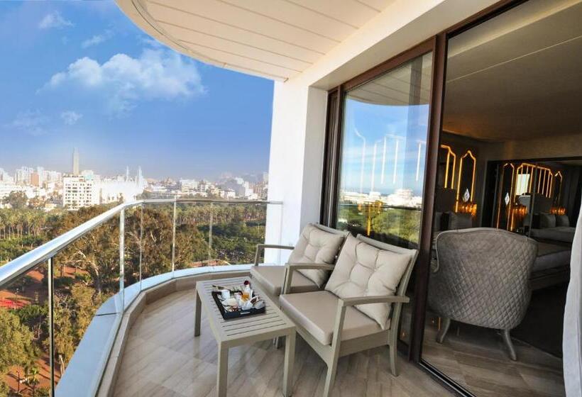 سوییت پرستیژ, Suite Hotel Casa Diamond