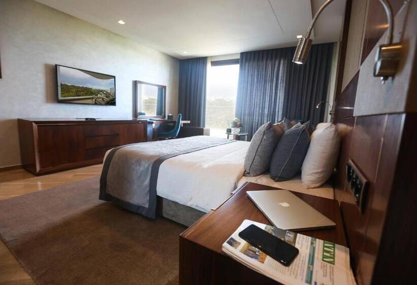 سوییت پرستیژ, Suite Hotel Casa Diamond