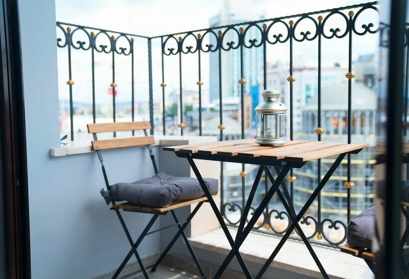 ペントハウスルーム, Taksim Landhouse