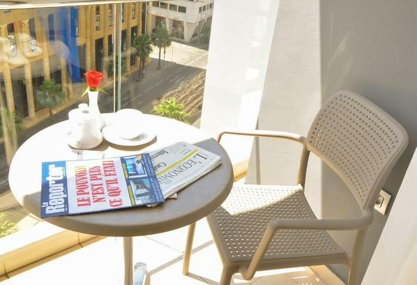 سوئیت جونیور با تخت بزرگ, Suite Hotel Casa Diamond