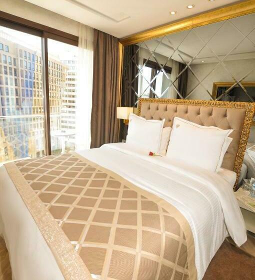 سوئیت جونیور با تخت بزرگ, Suite Hotel Casa Diamond