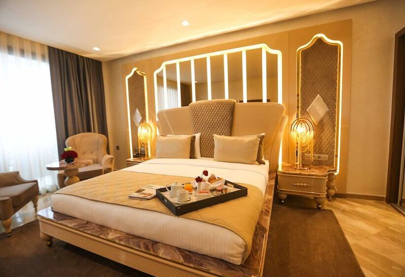 سوییت پرستیژ, Suite Hotel Casa Diamond