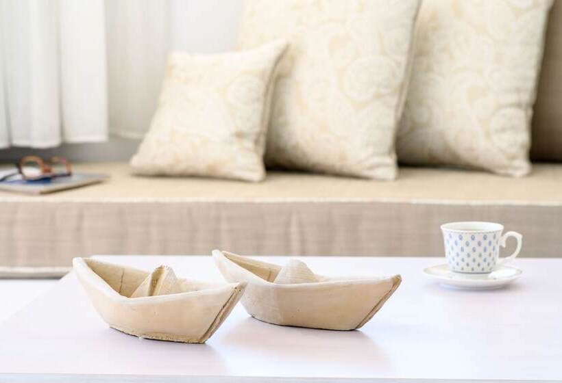 جناح بريميوم مطل علي البحر, Villa D Oro   Luxury Villas & Suites