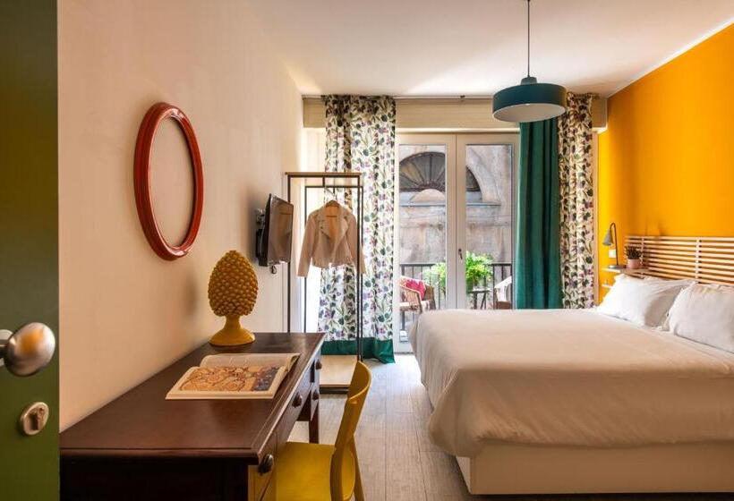 Standard room with outdoor bath, Pretoria Rooms