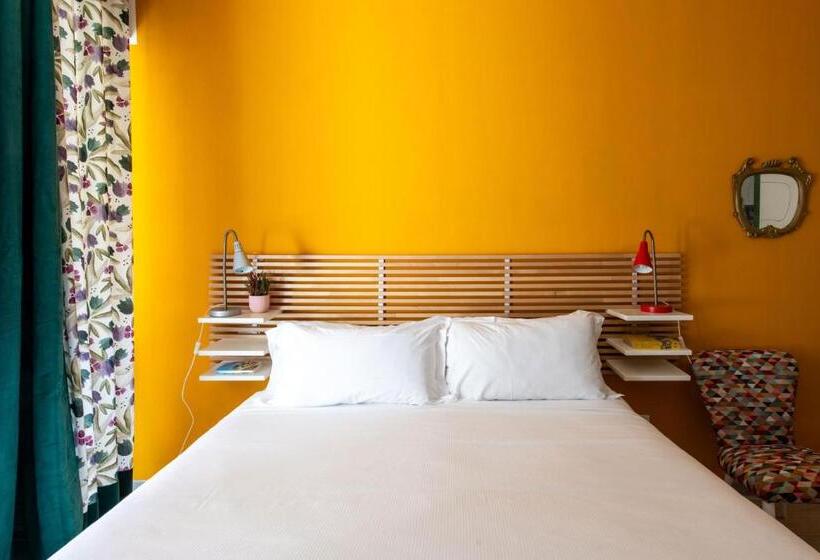 Standard room with outdoor bath, Pretoria Rooms