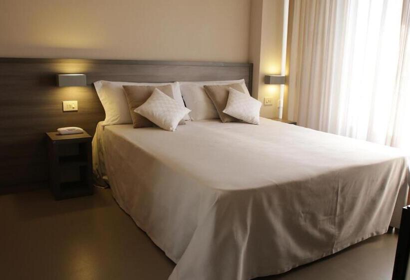 غرفة قياسية, Crystal