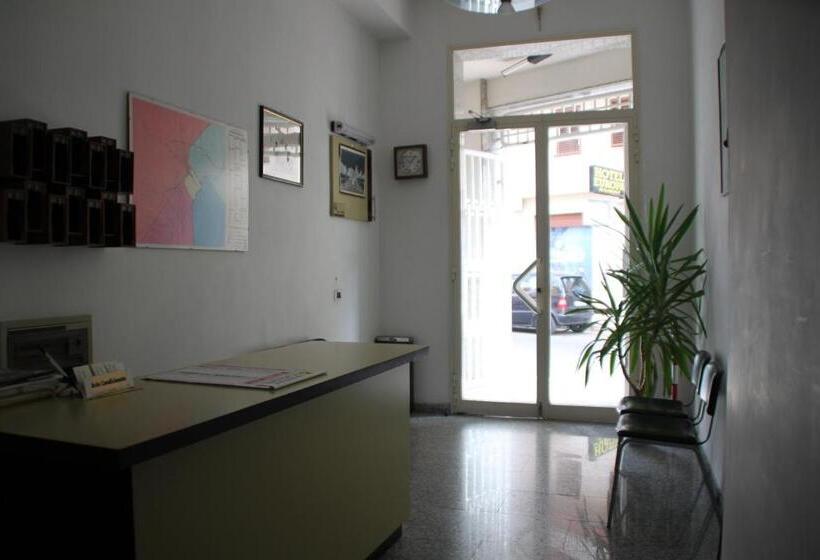 חדר דלוקס יחיד, Europa