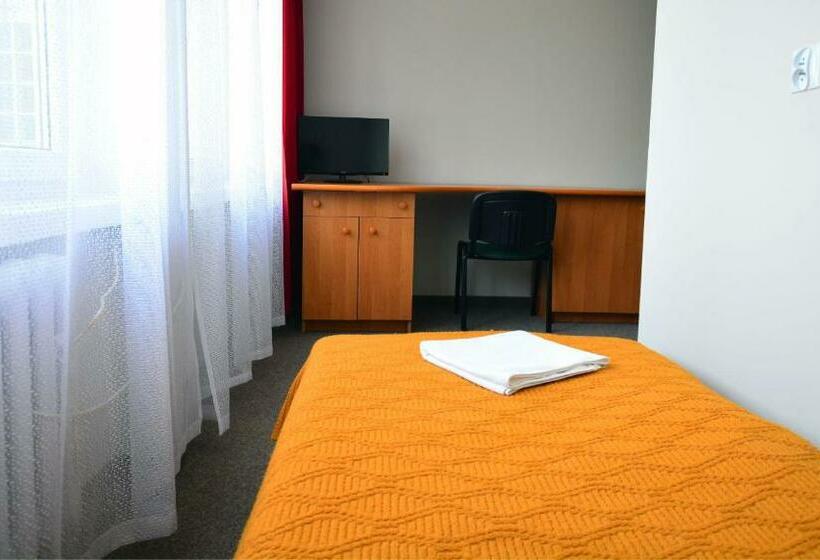 スタンダードシングルルーム, Felix