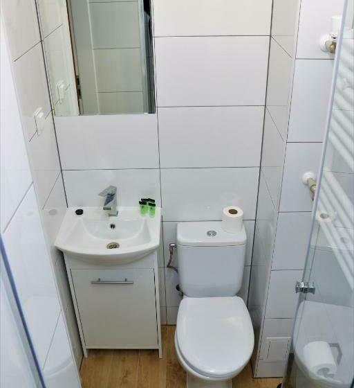 スタンダードシングルルーム, Felix