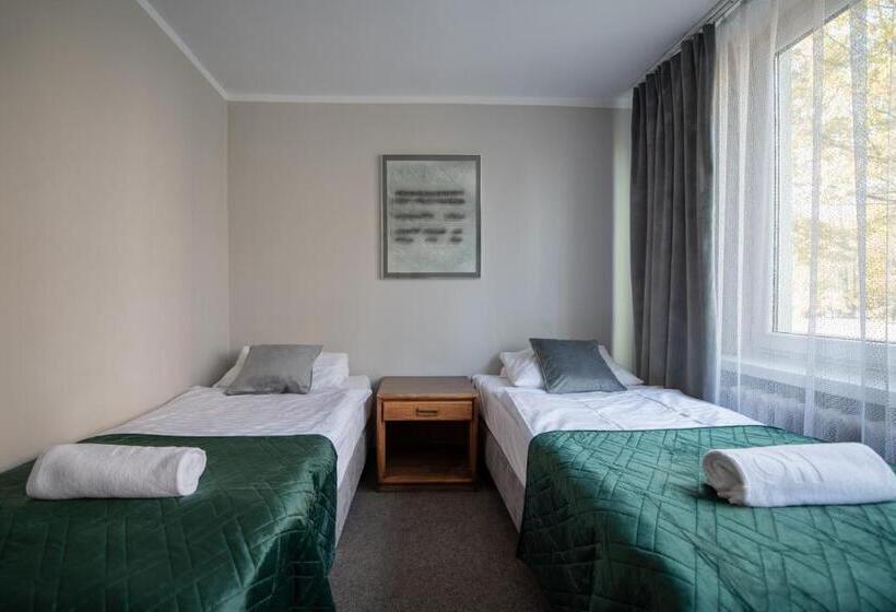 2ベッドルームアパートメント, Felix