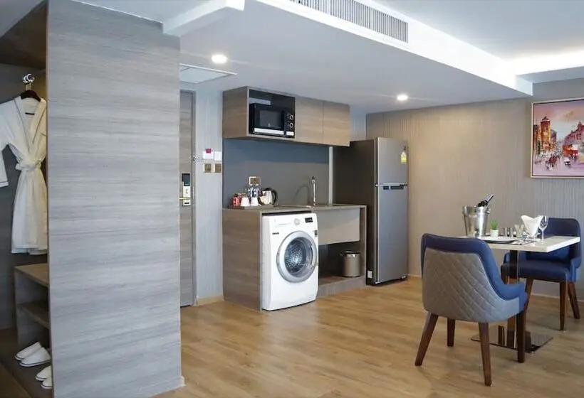 سوییت, Glow Sukhumvit 5