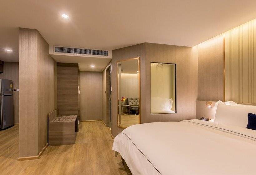 Люкс Премиум, Glow Sukhumvit 5
