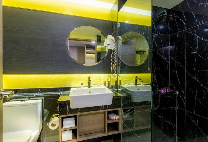 Номер Deluxe Кровать Кинг, Glow Sukhumvit 5