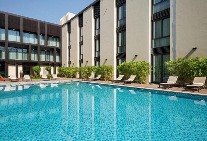 标准内部工作室, Mövenpick Hotel Tahlia Jeddah