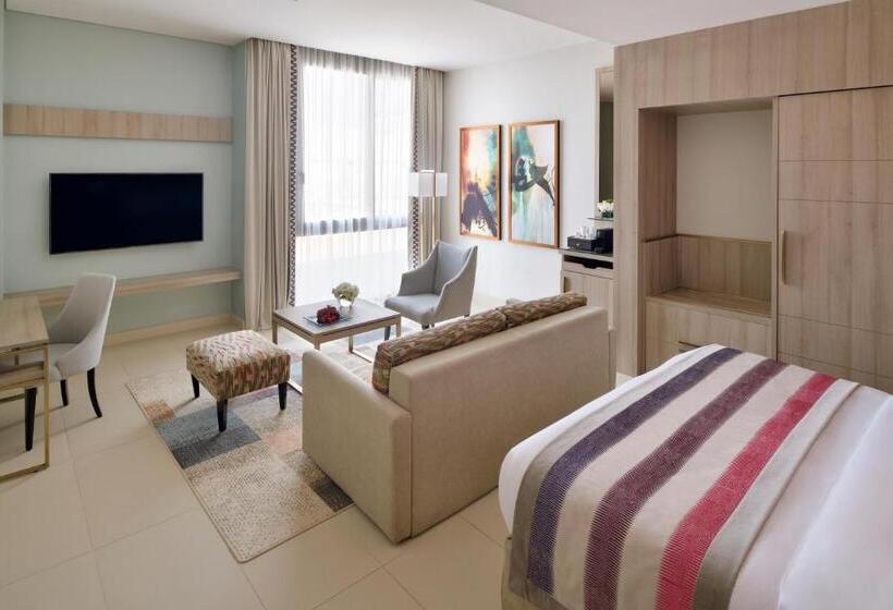 带大床的复式套间, Mövenpick Hotel Tahlia Jeddah