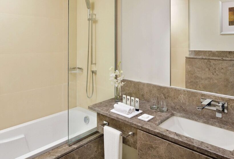 Студия Стандарт Interior, Mövenpick Hotel Tahlia Jeddah