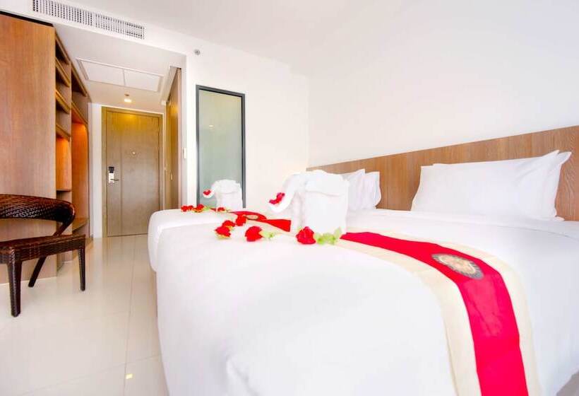 디럭스 룸, Phoenix Hotel Karon Beach