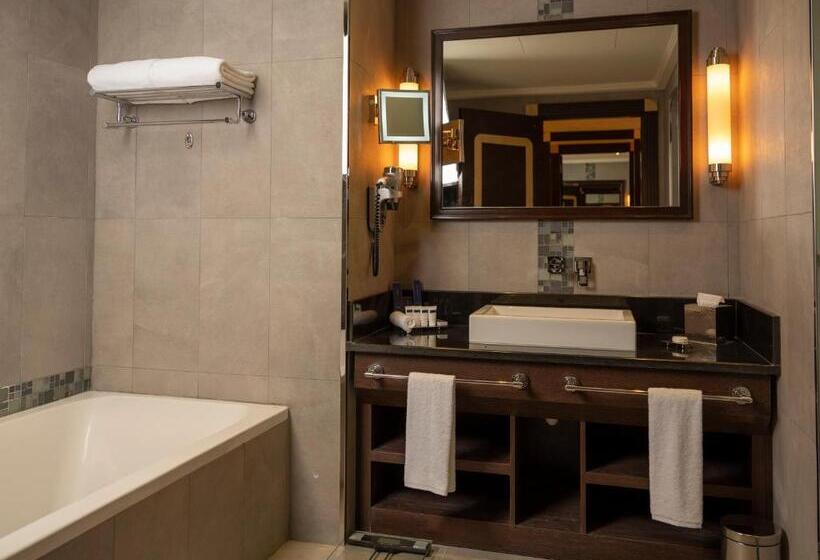 سوییت اجرایی, Retaj Salwa Resort & Spa