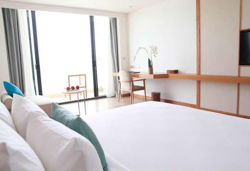 2 Bedrooms Suite Sea View, Tms Hotel Da Nang Beach