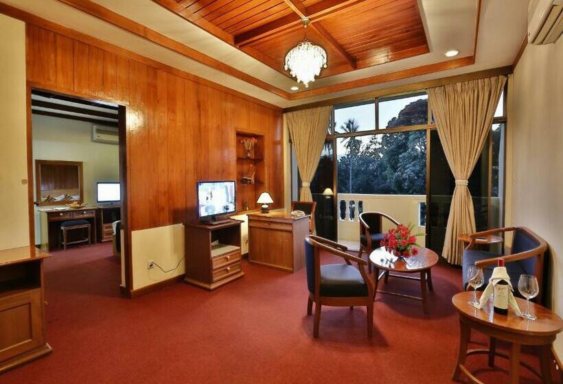 سوییت, Amazing Kengtong Resort