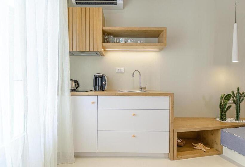 جناح, Antony Suites