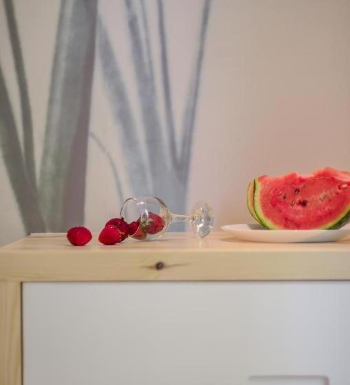 غرفة قياسية, Antony Suites