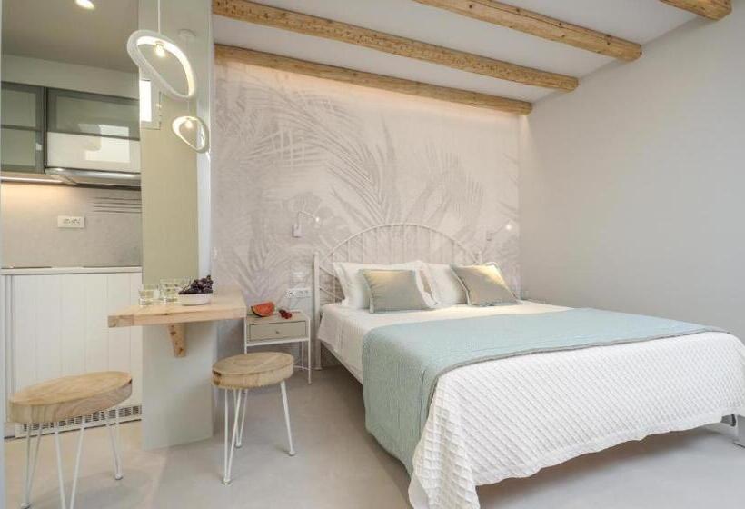 标准间, Antony Suites