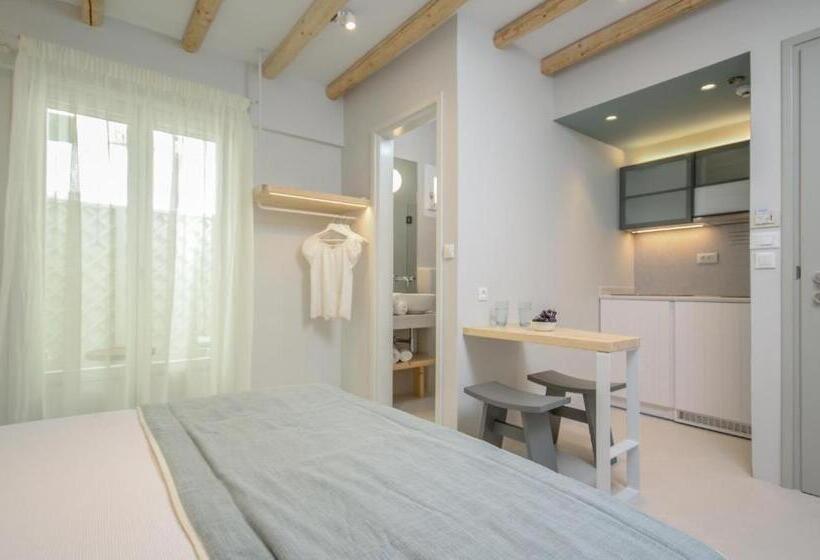 غرفة قياسية, Antony Suites