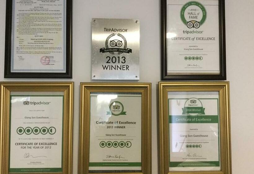 اتاق لوکس, Giang Sơn Hotel江山民宿范五老区酒吧街胡志明市